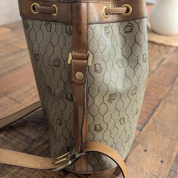 Authentic Vintage Christian Dior Bucket Bag + Pouch - Picture 3 of 16